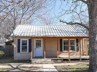 955 N Stephen Ave, Stephenville, TX 76401