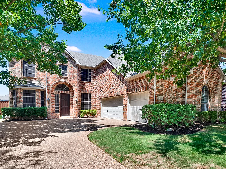 11567 Castle Brook Ln
