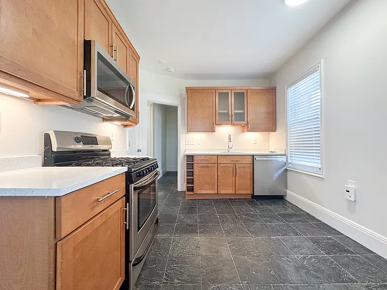 156 Homes Ave #3 — Photo 3