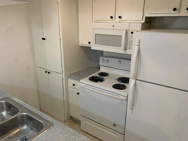 2708 S 1st St #104 — Photo 7