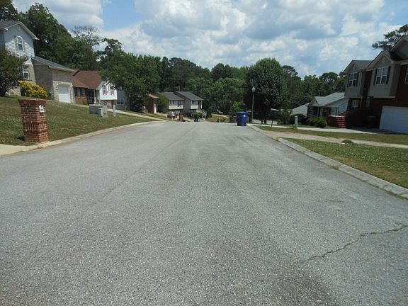 2nd image of 4601 Triple Oaks Ln