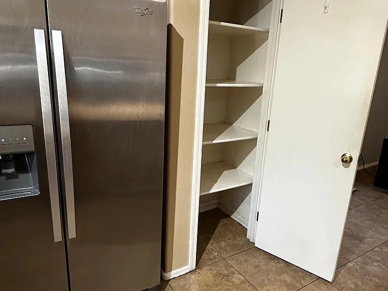 619 E Colt Ct — Photo 9