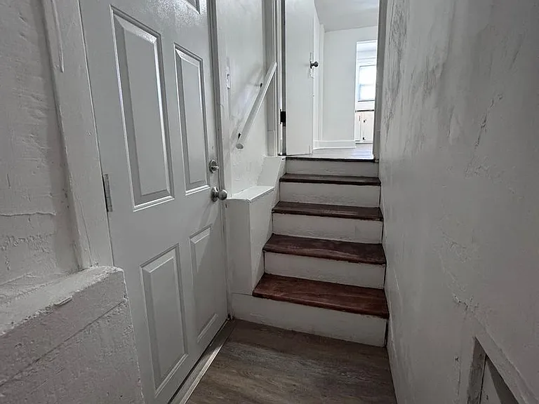 3211 Walnut St — Photo 41