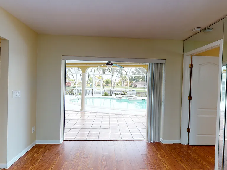 145 SW 54th St — Photo 24