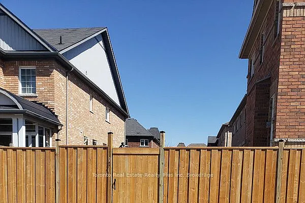 Building Photo - 32 Turnhouse Cres