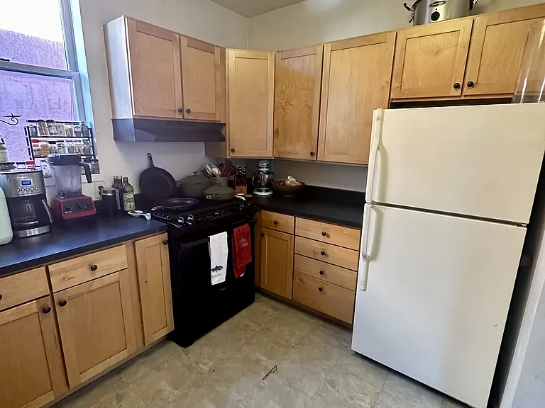 149 S Corona St — Photo 14