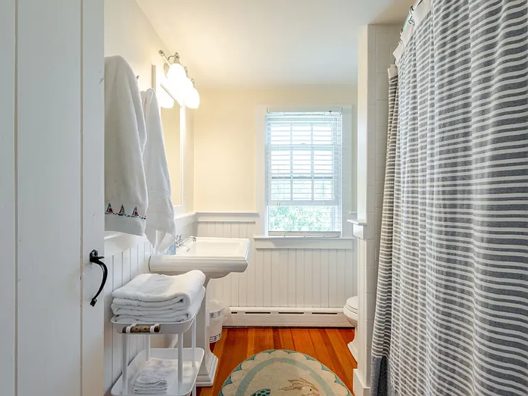 93 Baxter Rd — Photo 13