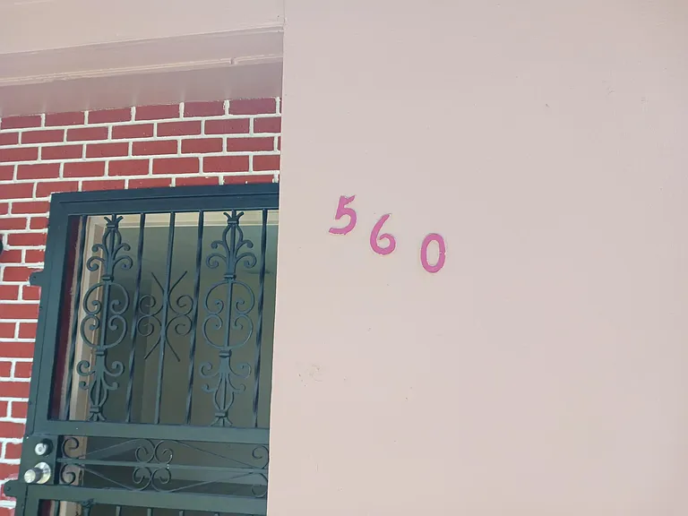 560 NE 143rd St — Photo 5