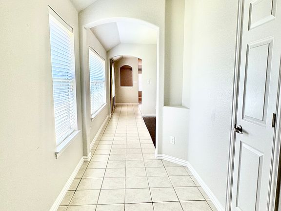 3rd image of 5451 Childress Dr