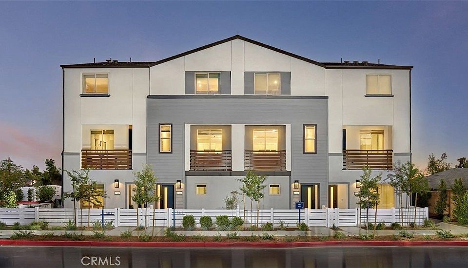 1st image of 1328 W Oakcrest Paseo