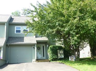 3 Cedar Ct, Endwell, NY 13760