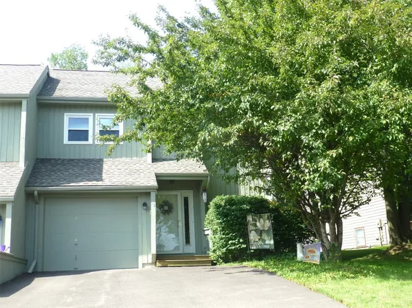 3 Cedar Ct, Endwell, NY 13760