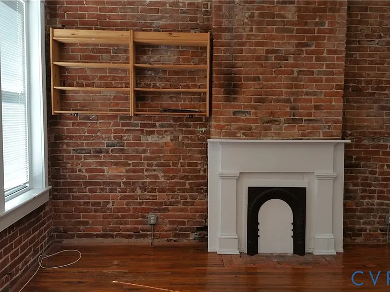 408 W Marshall St #3 — Photo 1