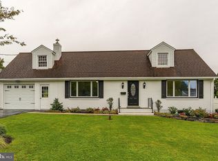 16 W Walnut St, Cleona, PA 17042