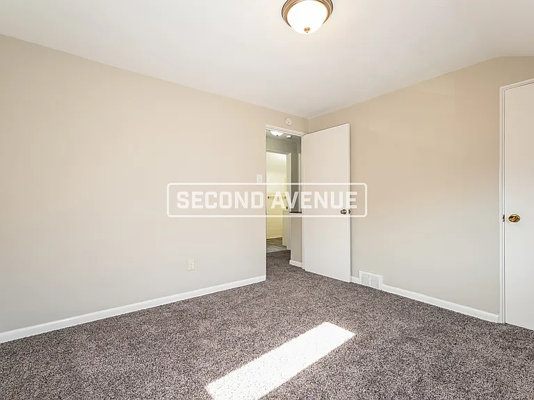 327 Elias Dr — Photo 10