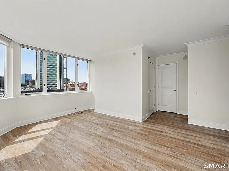 25 Forest St #11A — Photo 12