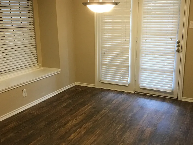 Timberglen Apartments — Photo 76
