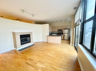 15 S Throop St APT 607, Chicago, IL 60607
