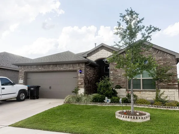 9700 Hickory Knob Dr, Fort Worth, TX 76108