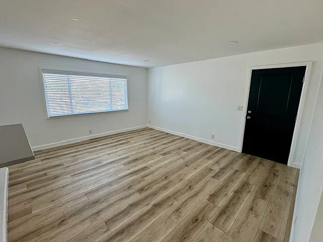471 N Olive St — Photo 19
