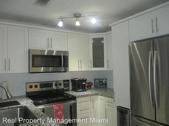 4th image of 6103 NW 116th Pl APT 458