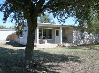 375 W 7th St, Crawford, TX 76638