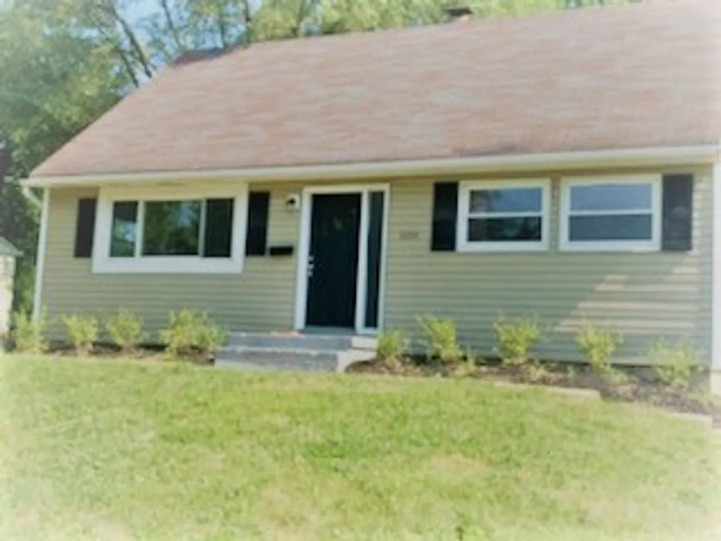 3354 Roswell Dr photo 1