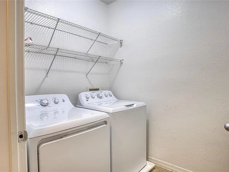 8225 Claire Ann Dr #203 — Photo 21