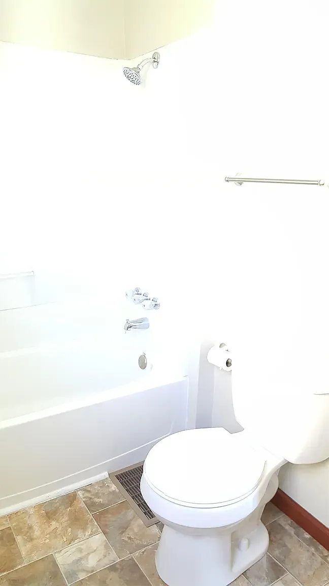 3 bed, 1.5 bath, 1624 sqft, $1,500 — Photo 3