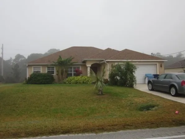 907 Alvin Ave, Lehigh Acres, FL 33971