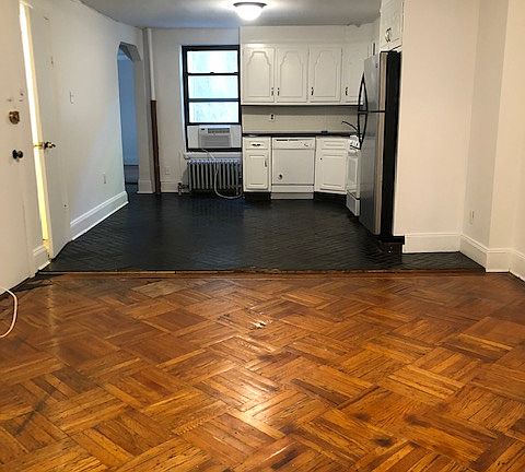 2nd image of 444 5th St #1