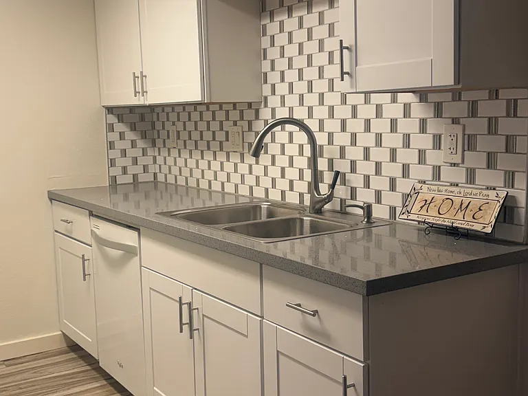 441 N Lamb Blvd #C — Photo 6