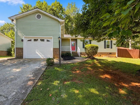 216 N Celestial Dr, Greer, SC 29651