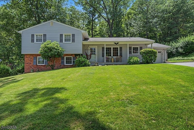 1st image of 14 ARLINGTON DRIVE