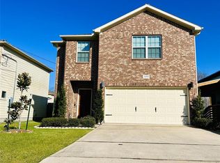 1011 E 37th St, Houston, TX 77022
