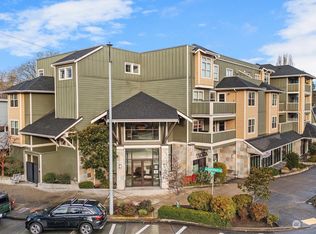 3150 W Government Way APT 403, Seattle, WA
