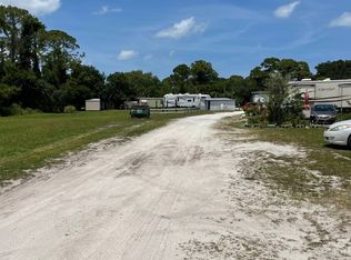 323 Halbrook Rd, Oak Hill, FL 32759