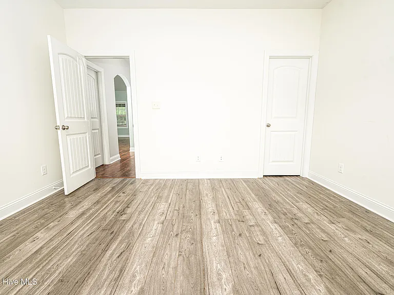 1202 Skipjack Ct — Photo 16