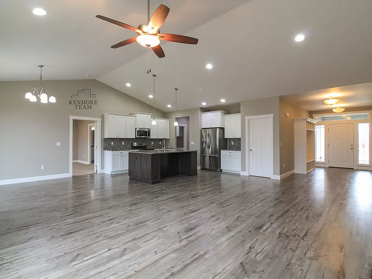 1711 S Dewberry Pl — Photo 5