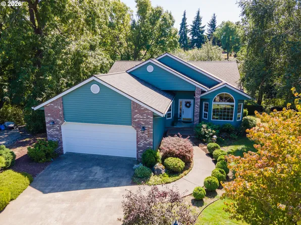 1056 Quail Ct, Hood River, OR 97031