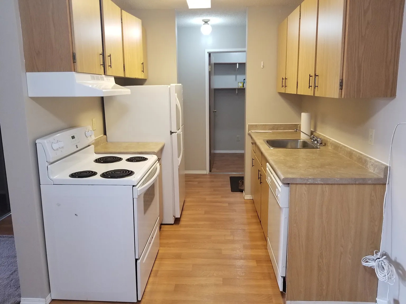 310 Stillwater Drive — Photo 4