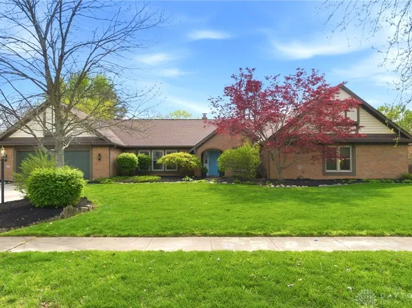 3955 Maple Grove Ln, Dayton, OH 45440
