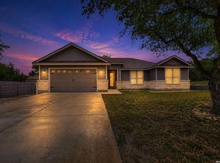 1041 Madrone Rd, Fischer, TX 78623