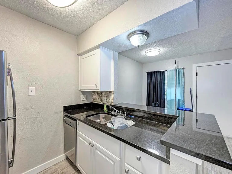 2401 Manor Rd #228 — Photo 15