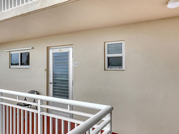 5th image of 2724 N Garden Drive #304