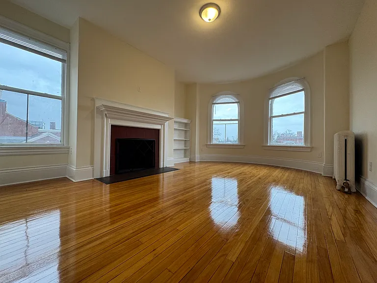 2 Ware St #202 — Photo 6