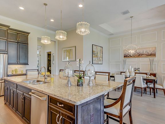 Large island for meal prep