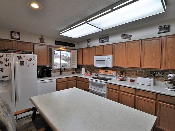 2nd image of 9912 W Timberline Dr