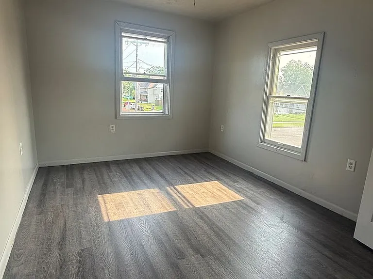 1414 W Washington St — Photo 8