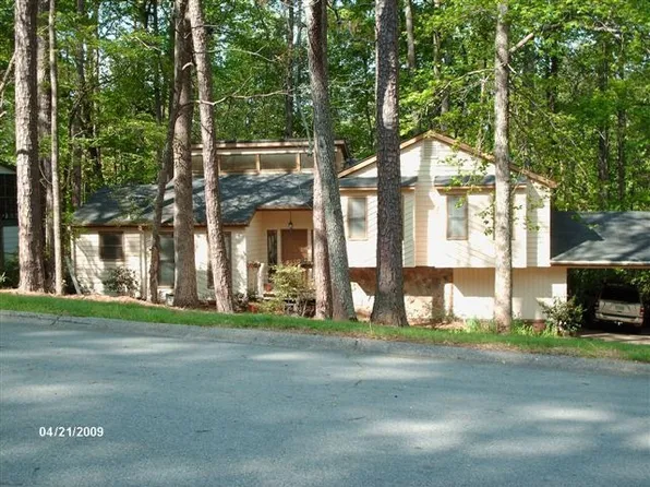 203 Concorde Way, Lilburn, GA 30047